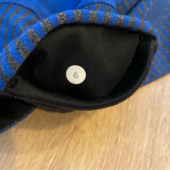 Lululemon leggings size 6 - Picture 7 of 8